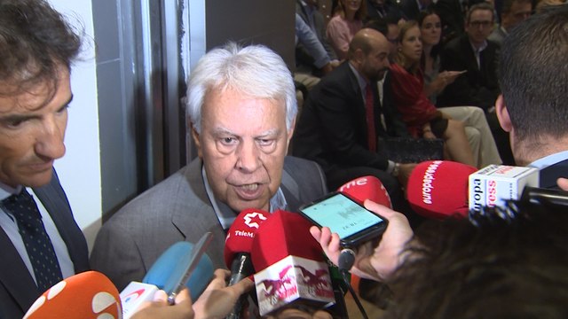 González dice que Sánchez tiene una posición correcta y sensata con Podemos