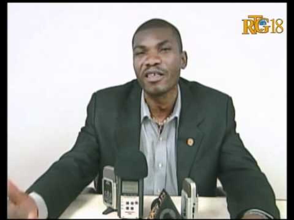 Depite yo an konsètasyon pou jwenn yon antant ak gouvènman an sou ogmantasyon lajan polisye ak ...