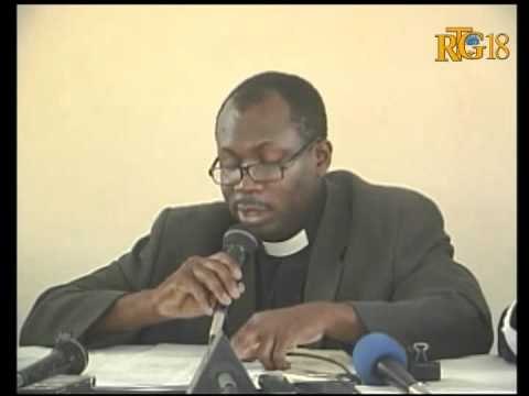 Dirijan komisyon Achidyosèz jistis ak Lapè Pòtoprens fè chante yon mès pou komemore 10em ane.