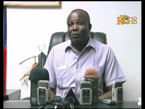 13 Senatè sou 20 ki te nan konferans prezidan extreòdinè a.