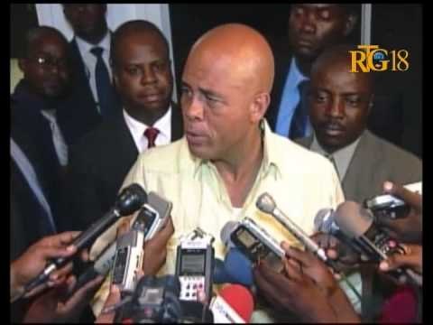 Rankont Prezidan repiblik la Michel Joseph Martelly ak Senatè yo sou sitiyasyon politik peyi a.