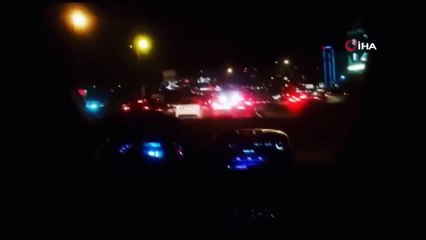 Trafikte otomobili diziyle kullanan maganda kamerada