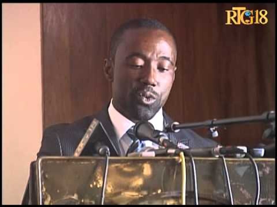 Seremoni siyati akò kad patenarya pwofesyonèl la ant Ministè edikasyon nasyonal.