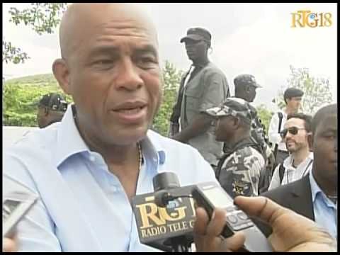 Prezidan Repiblik la Michel Joseph Martelly akonpaye Prezidan Equateur a Rafael Correa.