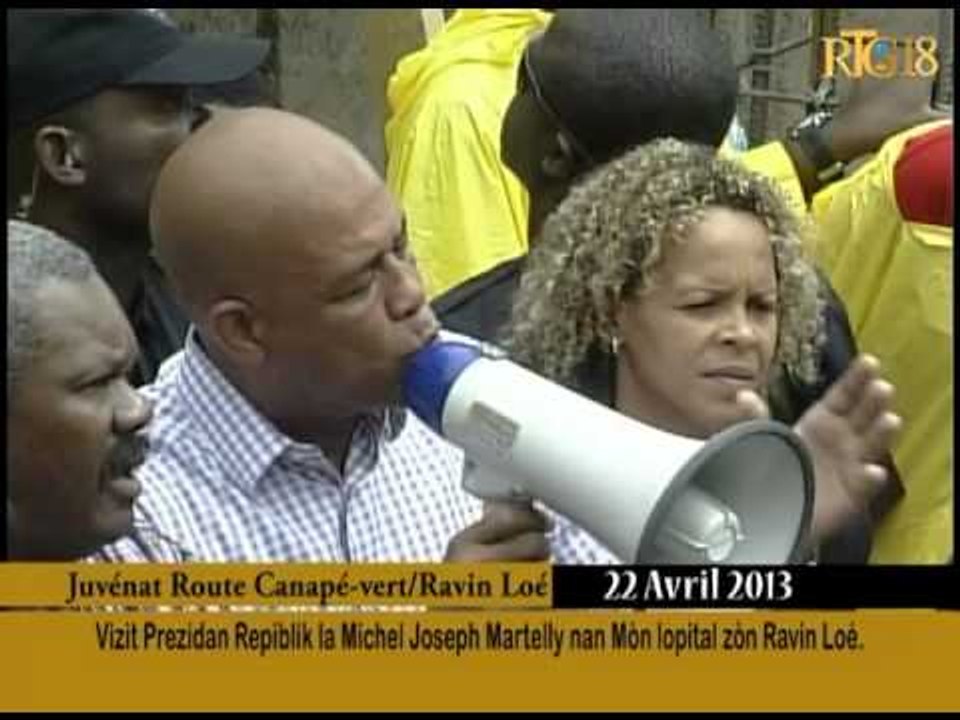 Vizit Prezidan Repiblik la Michel Joseph Martelly  nan Mòn lopital zòn Ravin Loé.