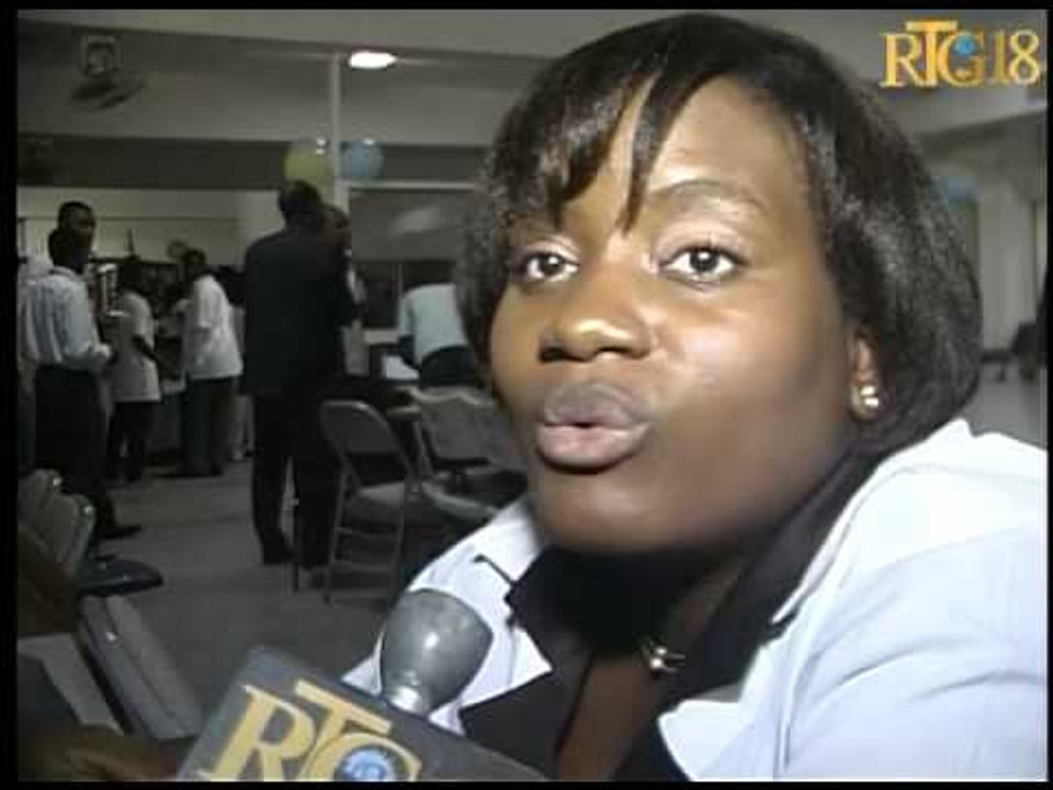 ''Université Notre-Dame d'Haïti'' inogire espas nimerik ak bibliyotèk FMSS la epi remèt palm aka