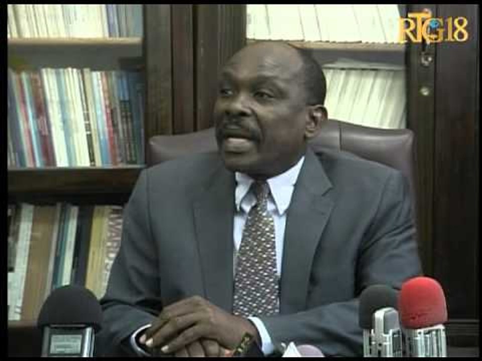 Ministè edikasyon nasyonal pibliye kalandriye aktivite Ministè a nan kad egzamen ofisyèl 2013 yo