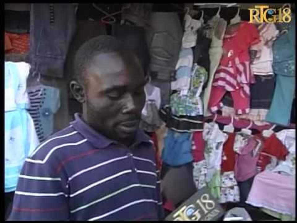 Dewoulman aktivite komèsyal yo anba lavil nan okazyon fèt nwèl la.