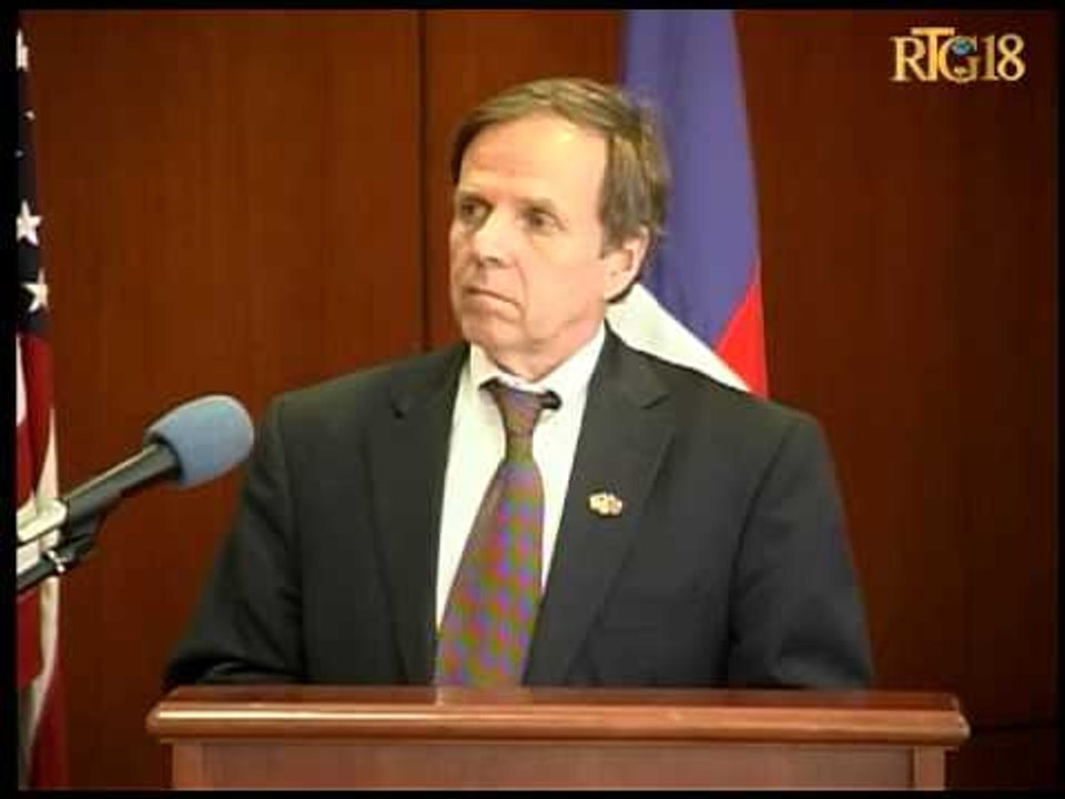 Asistan Sekretè deta Ameriken an mete yon bout nan vizit li an Ayiti apre'l fin diskite ak otorite