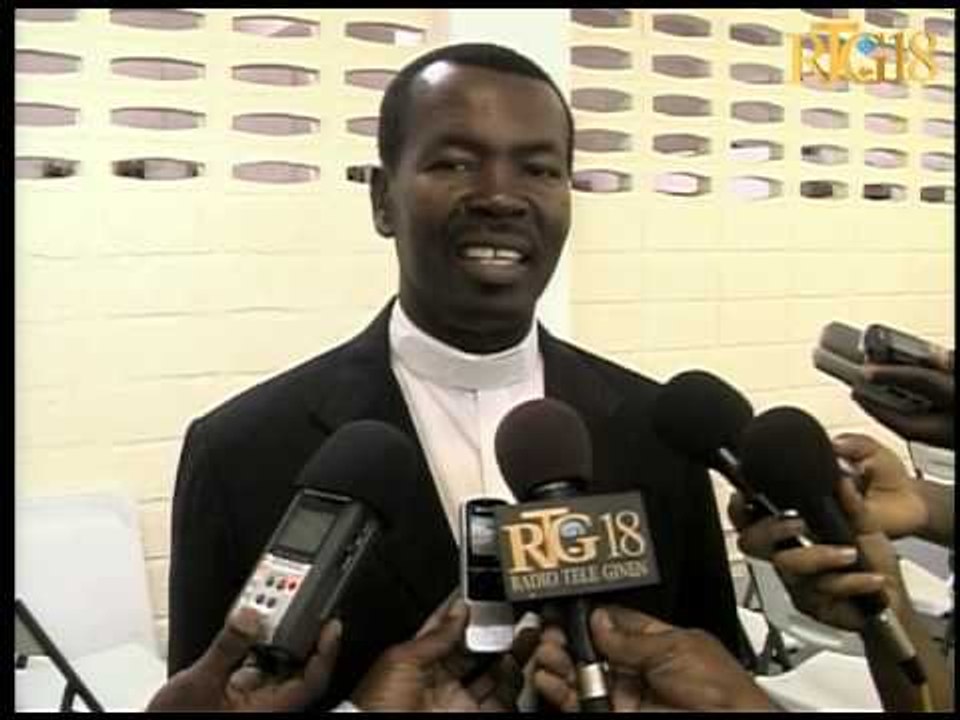 Patisipasyon yon gwoup 15 etidyan UNDH nan yon konferans entènasyonal inivèsite Havard reyalize .