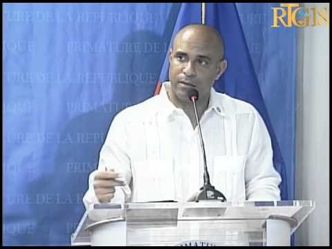 Rankont Premye Minis Ayisyen an Laurent Salvador Lamothe ak yon delegasyon Vyetnamyèn.