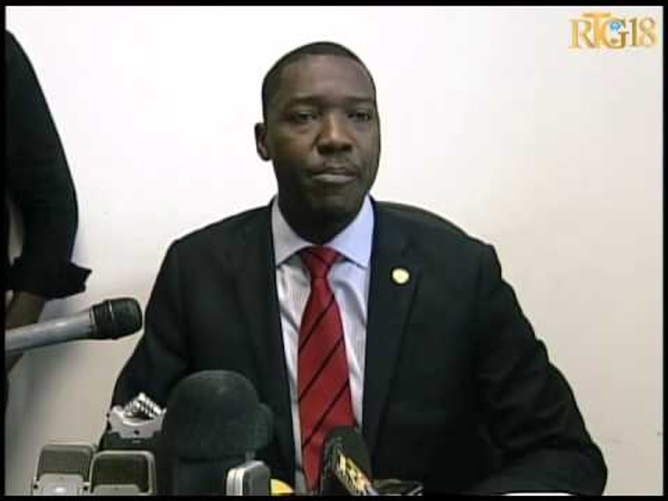 Komisyon afè etranjè chanm Depite a prezante senpati'l al Palman peyi Venezuela.