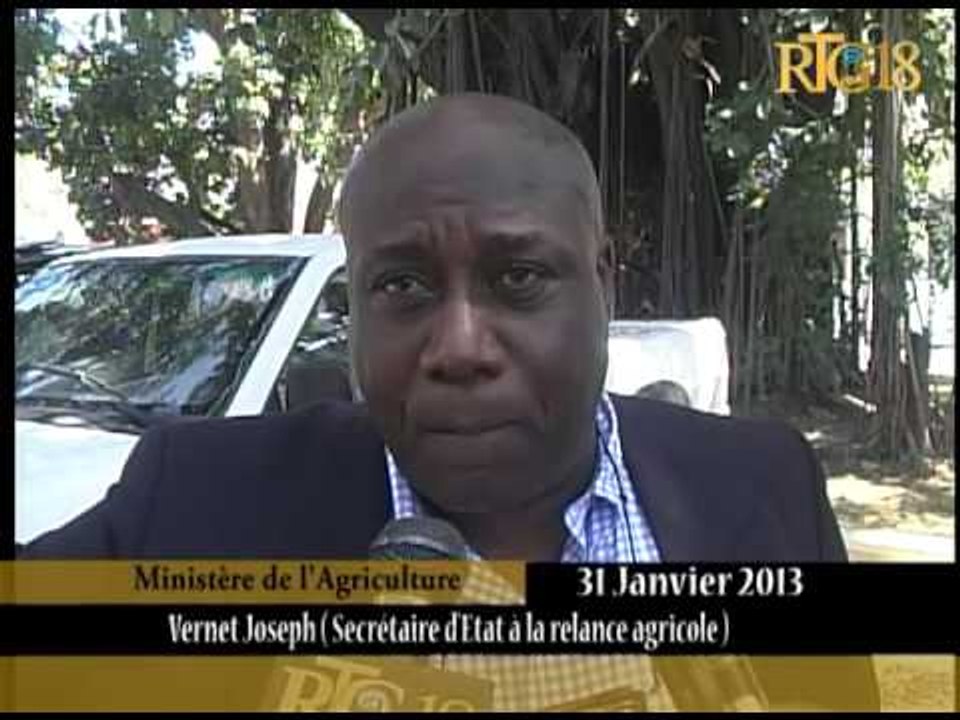 Sekretè deta pou relans agrikòl la Vernet Joseph reyini ak plis pase 100 Etidyan Enjenyè Agwonòm