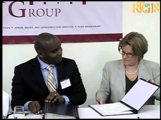 Seremoni siyati akò ant Overseas Private Investment Coorporation ak devlopment Innovation Group