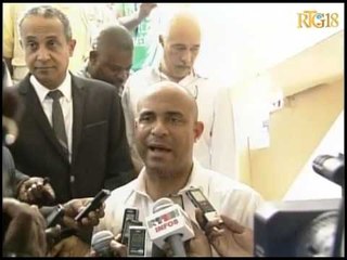 Vizit Premye Minis Laurent Salvador Lamothe nan DGI ak Imigrasyon.