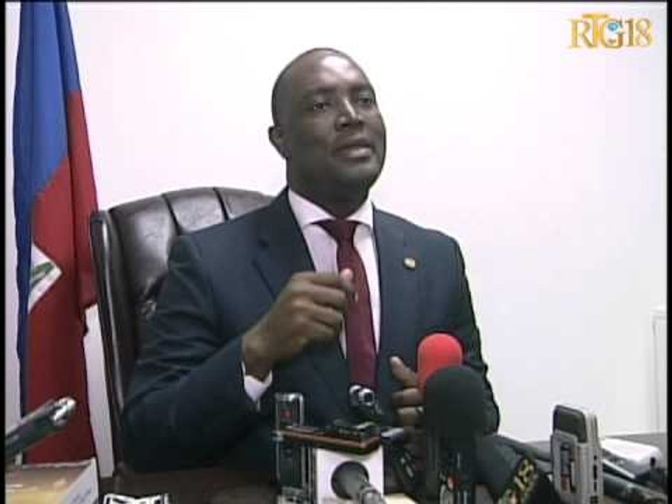 Depite ak Senatè yo konvoke an asanble nasyonal pou lendi 3 Jen 2013.