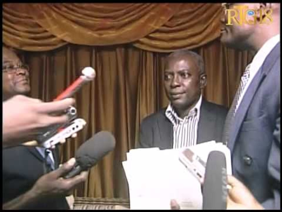 Pouvwa egzekitif la a travè Minis Jistis ak sekirite piblik depoze pwojè lwa elektoral 2013 la devan