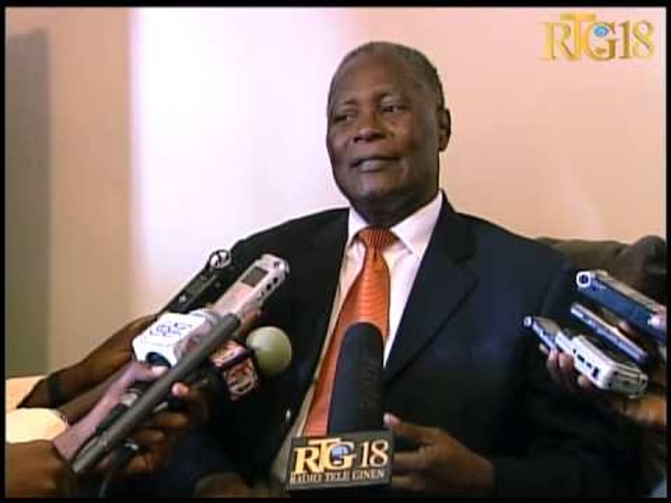 Entèvansyon Senatè Nippes lan aprè rankont Prezidan la, Prezidan Sena a ak Prezidan chanm Depite a p