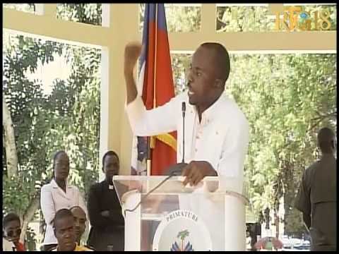 Seremoni inogirasyon plas Philippe Guerrier nan komin St Marc apre travay li reyalize espas la