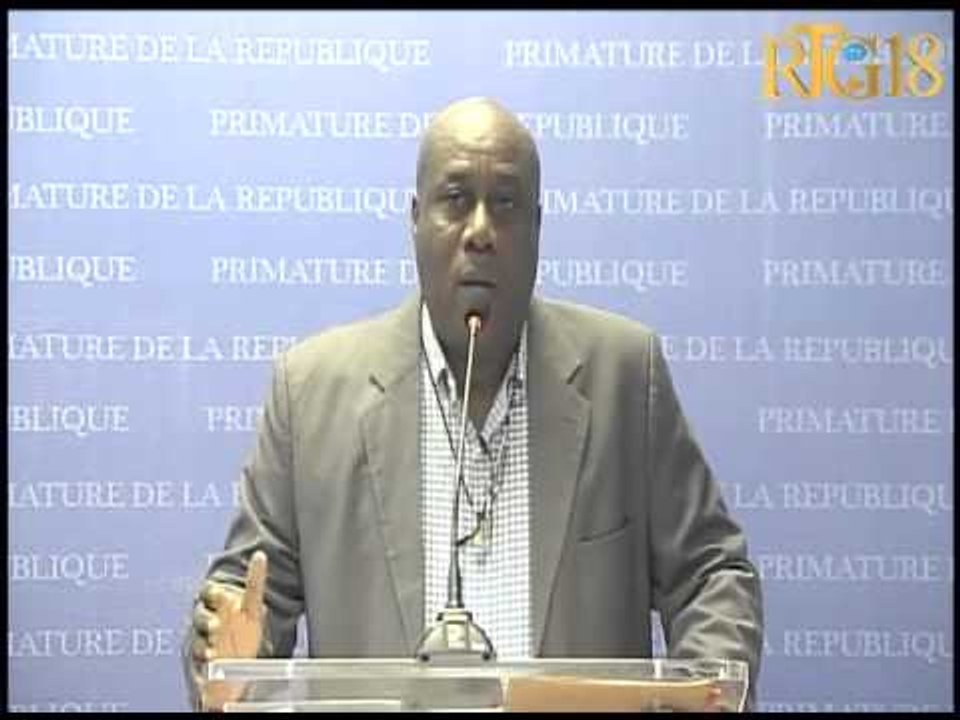 Sekretè deta relans agrikòl la Vernet Joseph prezante yon tablo sonm sou sitiyasyon anviwonman depat