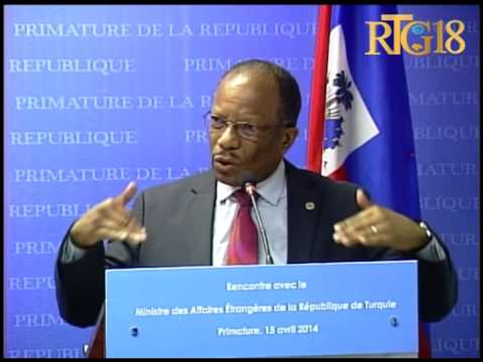 Vizit Minis Afè Etranjè peyi Turquie a Ahmet Davutoglu an kad ranfòsman koperasyon 2 peyi yo