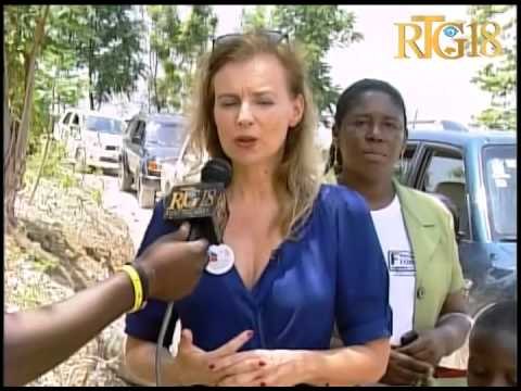 Seremoni poz premyè pyè sant polivalan rivyè fwad asosiyasyon Ayisyèn pou devlopman te òganize ak ''