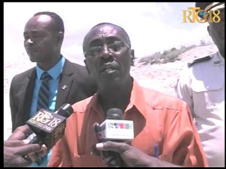 Responsab Biwo Min ak Enèji yo ansanm ak Lajistis nan Gonayiv fèmen yon karyè sab ki tap mal eksplwa