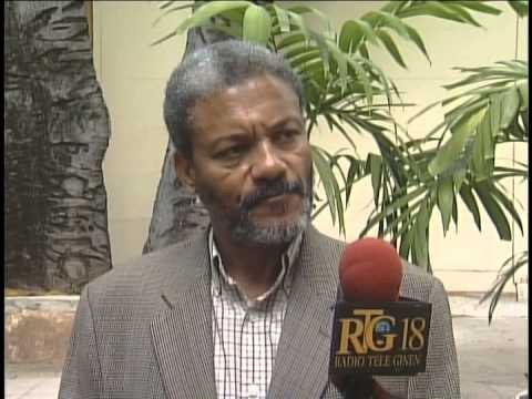 Rektora Inivèsite leta Dayiti Lansman Kongrè Entèinivèsite