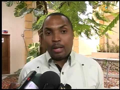 Rencontre entre le ministre de la planification Laurent S Lamothe et plusieurs ministres