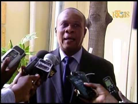 Le premier ministre, Laurent Salvador Lamothe, accompagné de la ministre du tourisme