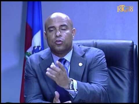 Rencontre entre le premier ministre Laurent S Lamothe et le ministre de l'éducation nationale
