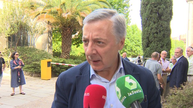 Blanco pide a Podemos que deje de pensar en el Consejo de Ministros