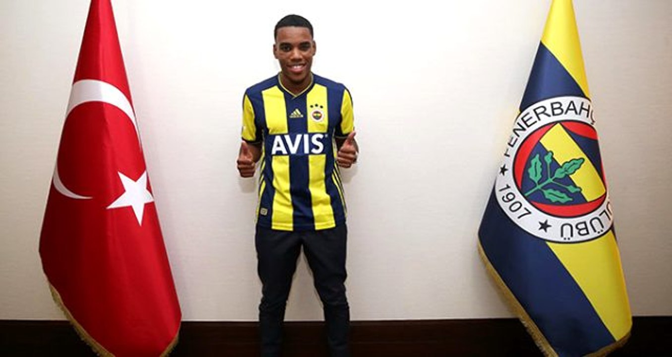 Galatasaraylılar, Fenerbahçe'ye imza atan Garry Rodrigues'i sildi