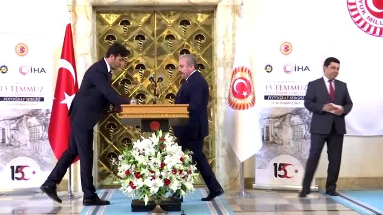 "Foto Muhabirlerinin Gözüyle 15 Temmuz Hain Darbe Girişimi" fotoğraf sergisi