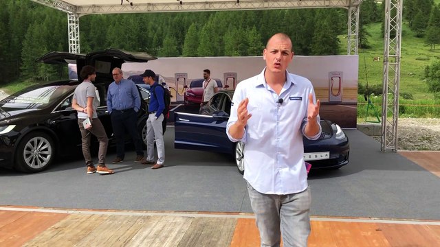 La Tesla Model 3 en star du salon de Val d'Isere
