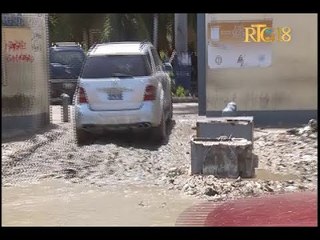 Haiti.- Bicentenaire, entre eau, fatras et boue après la pluie du mardi 2 juillet 2019