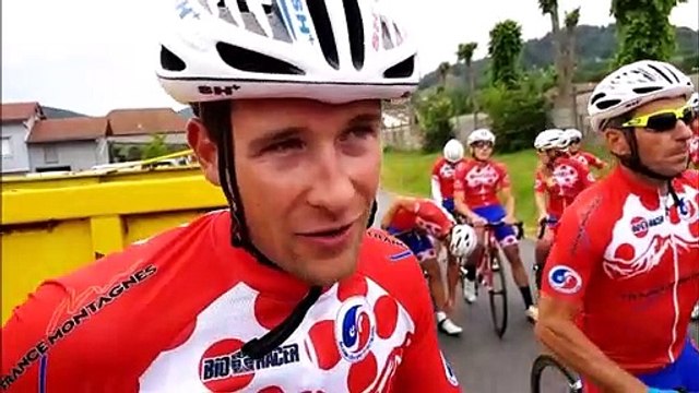 Le champion de ski de Gérardmer, Adrien Backscheider évoque le parcours sur lequel il va rouler avec les moniteurs de ski