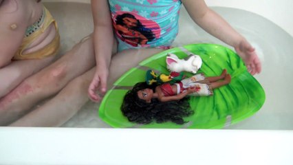 Moana Disney - Brinquedos -   Brincando com Tintas de Banho