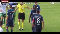 Football : Victime de racisme en plein match, un joueur quitte le terrain en larmes (Vidéo)