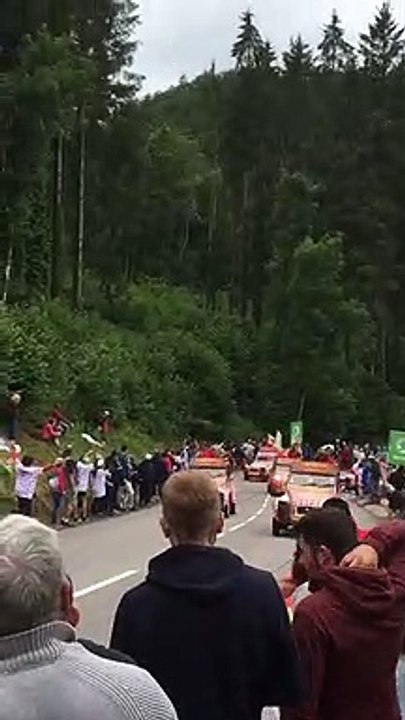 Incontournable du Tour de France : la caravane Cochonou, plébiscitée par le public