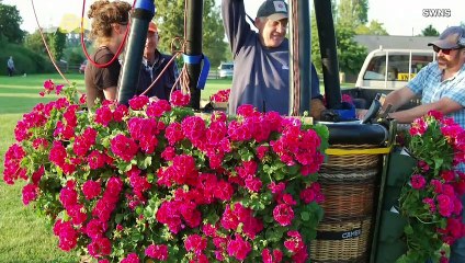 Daring Gardeners Go for Guinness Record by Taking Flowers Over a Mile into the Sky