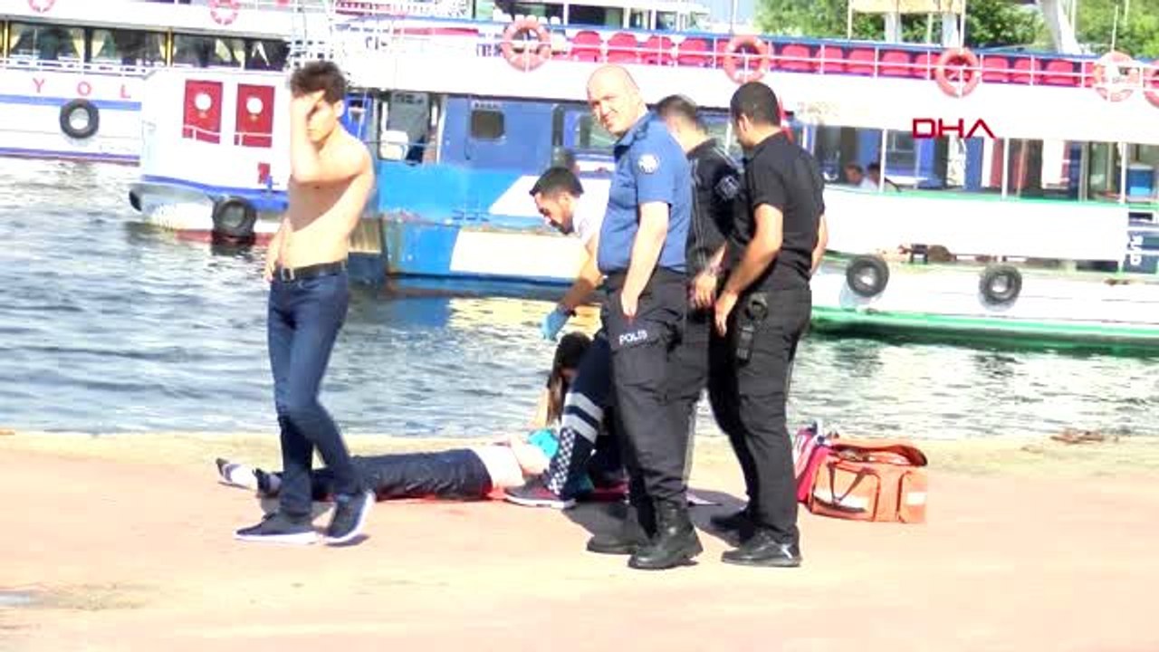 İSTANBUL-HALİÇ METRO KÖPRÜSÜ'NDEN ATLAYAN KIZI ARKASINDAN ATLAYAN GENÇ KURTARDI