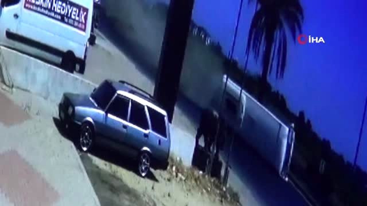 Kontrolden çıkan tur midibüsü böyle devrildi: 4'ü çocuk 19 turist yaralandı