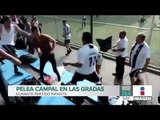Dos hombres inician una pelea campal en las gradas de una cancha de fútbol | Noticias con Paco Zea