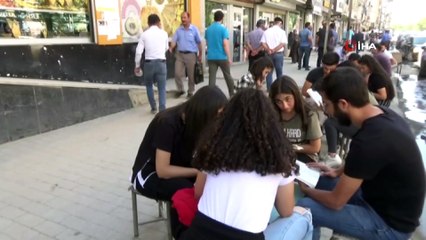 Yüksekovalı gençlerden farkındalık eylemi