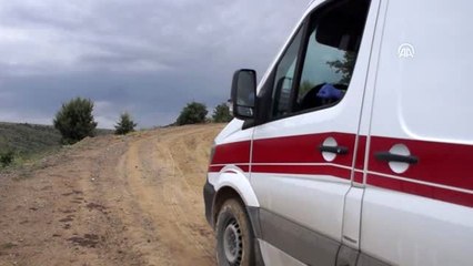 Yıldırım isabet eden kişi öldü, eşi yaralandı