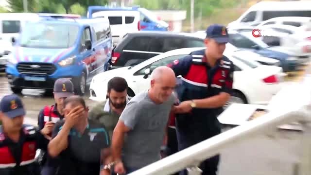 Kocaeli'de NATO boru hattından 2 ton yakıt çalan 5 kişi yakalandı