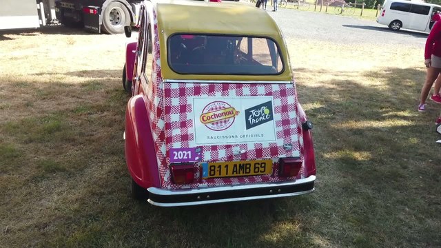 Tour de France 2019 : la 5e étape à bord de la 2CV Cochonou