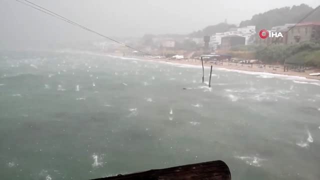 - İtalya'yı Dolu Vurdu: 18 Yaralı- Sahil Kasabası Tortoreto'da Şiddetli Fırtına