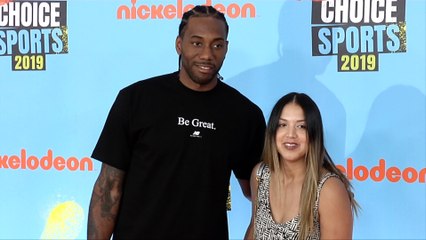 Kawhi Leonard Gets Scolded "Kids' Choice Sports 2019" Orange Carpet